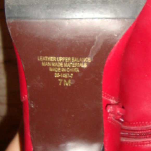 Red Leather Booties Boots Heels size 7 - Picture 3 of 4